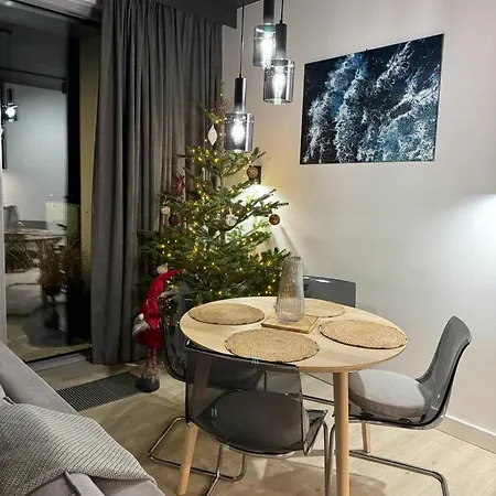 Modern Vero Yacht Park *