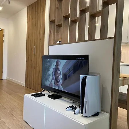 Modern Vero Yacht Park * غدينيا