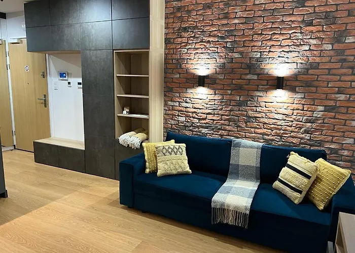 Modern Vero Yacht Park *