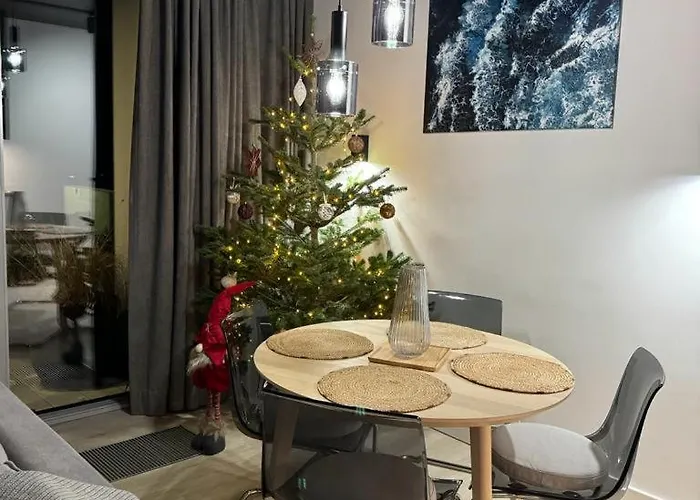 Modern Vero Yacht Park *